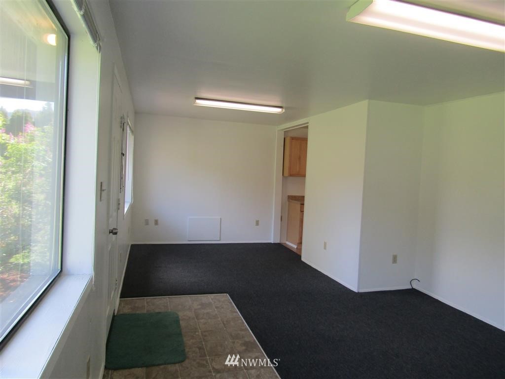 142 Skaggs Road Morton, WA 98356 - Photo 4 of 22 Gallery Image 4