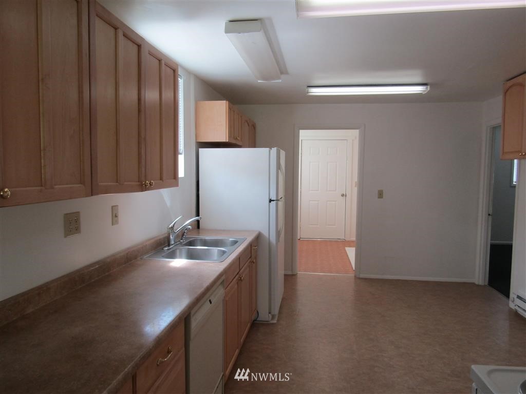 142 Skaggs Road Morton, WA 98356 - Photo 5 of 22 Gallery Image 5