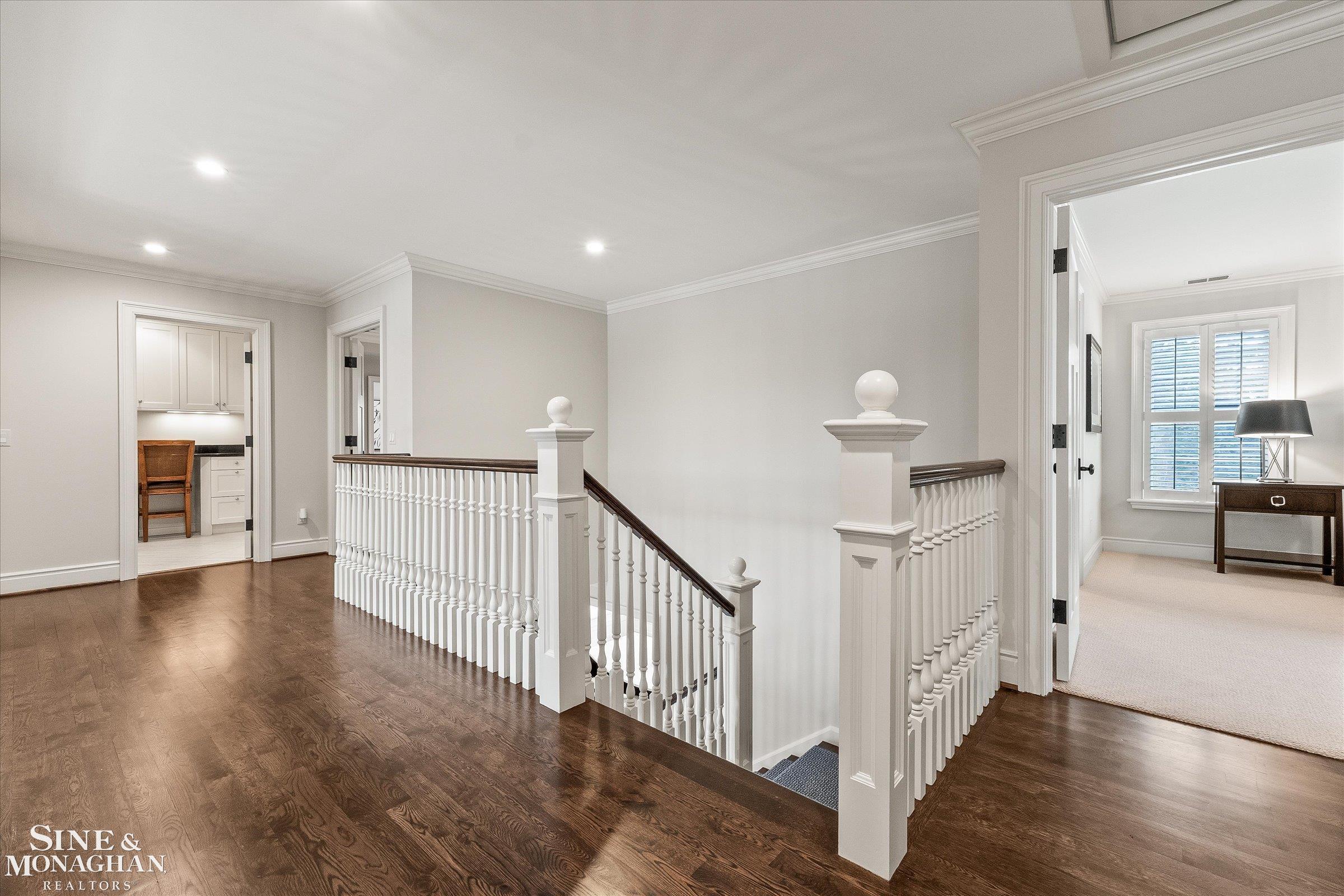 223 Cloverly Road Grosse Pointe, MI 48236 - Photo 20 of 64 2nd Floor Hallway