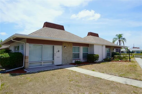 $139,900 | 4330 Tahitian Gardens Circle, Unit E, Holiday, FL 34691