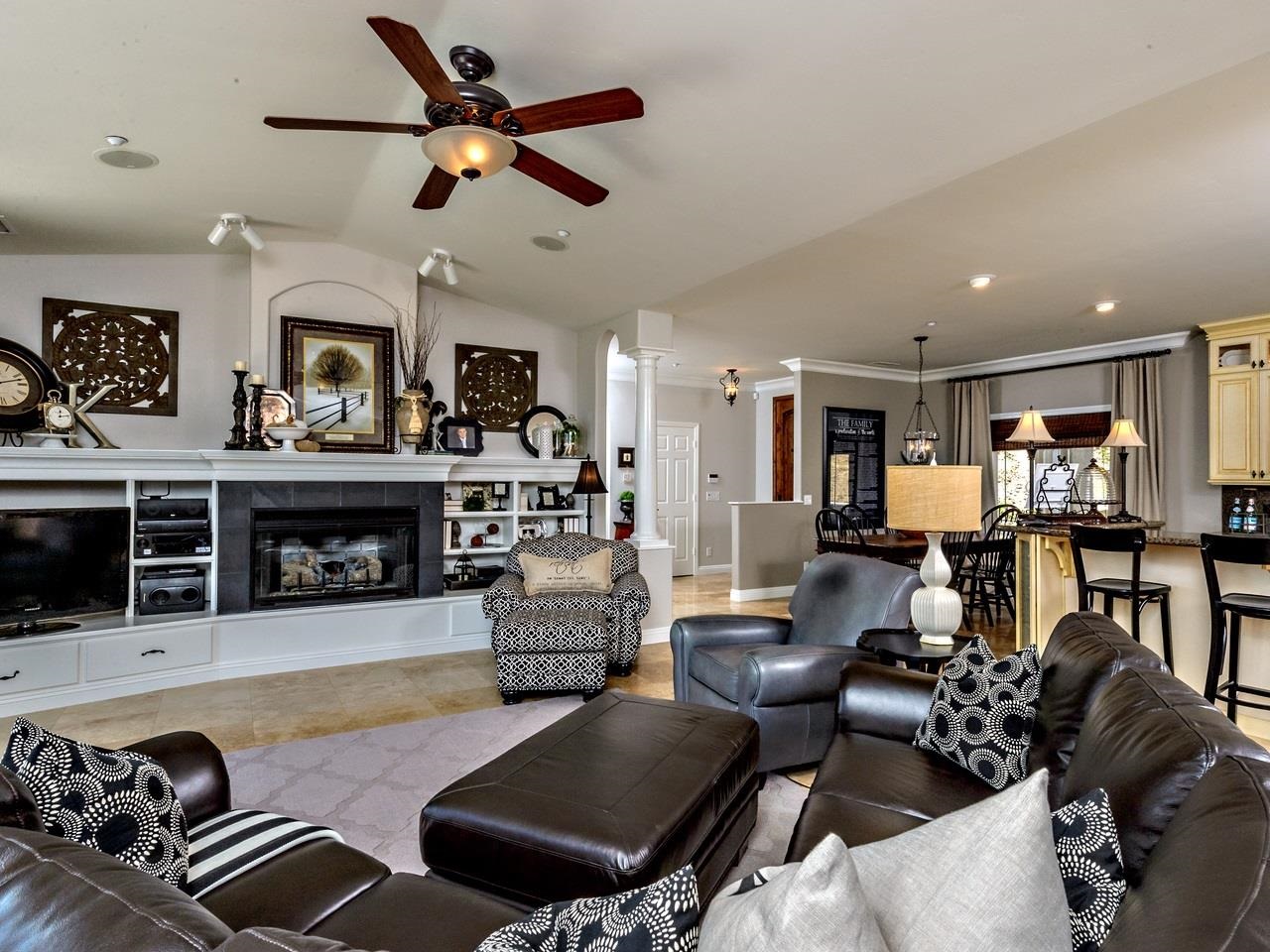 30463 Roadrunner Ridge Valley Center, CA 92082 - Photo 5 of 25
