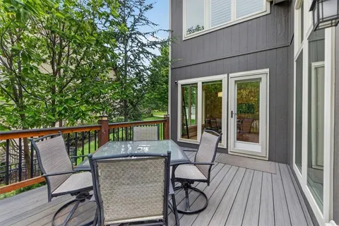 $750,000 | 9109 West 156th Place, Overland Park, KS 66221