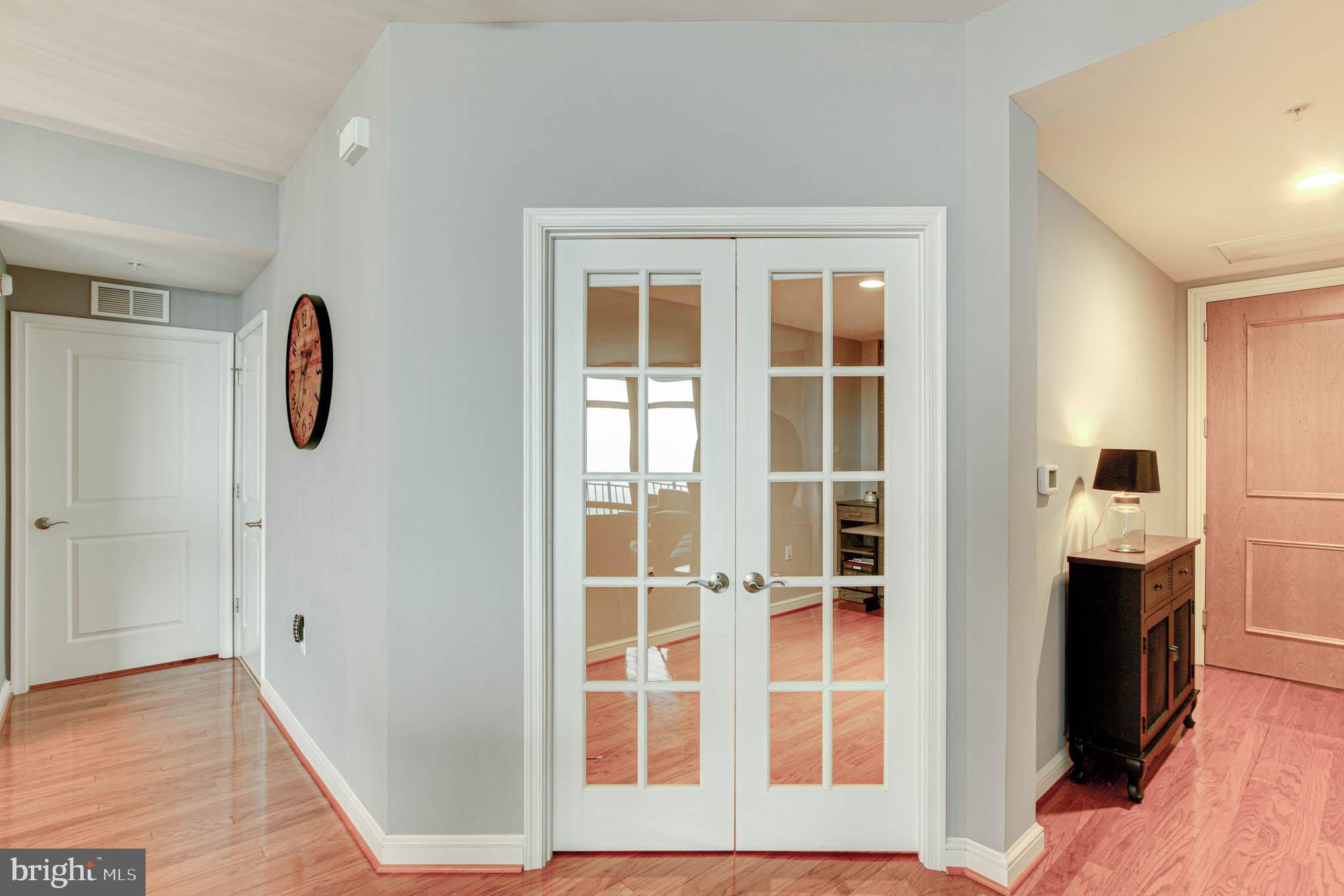 11990 Market Street, Unit 1301 Reston, VA 20190 - Photo 21 of 83 Library