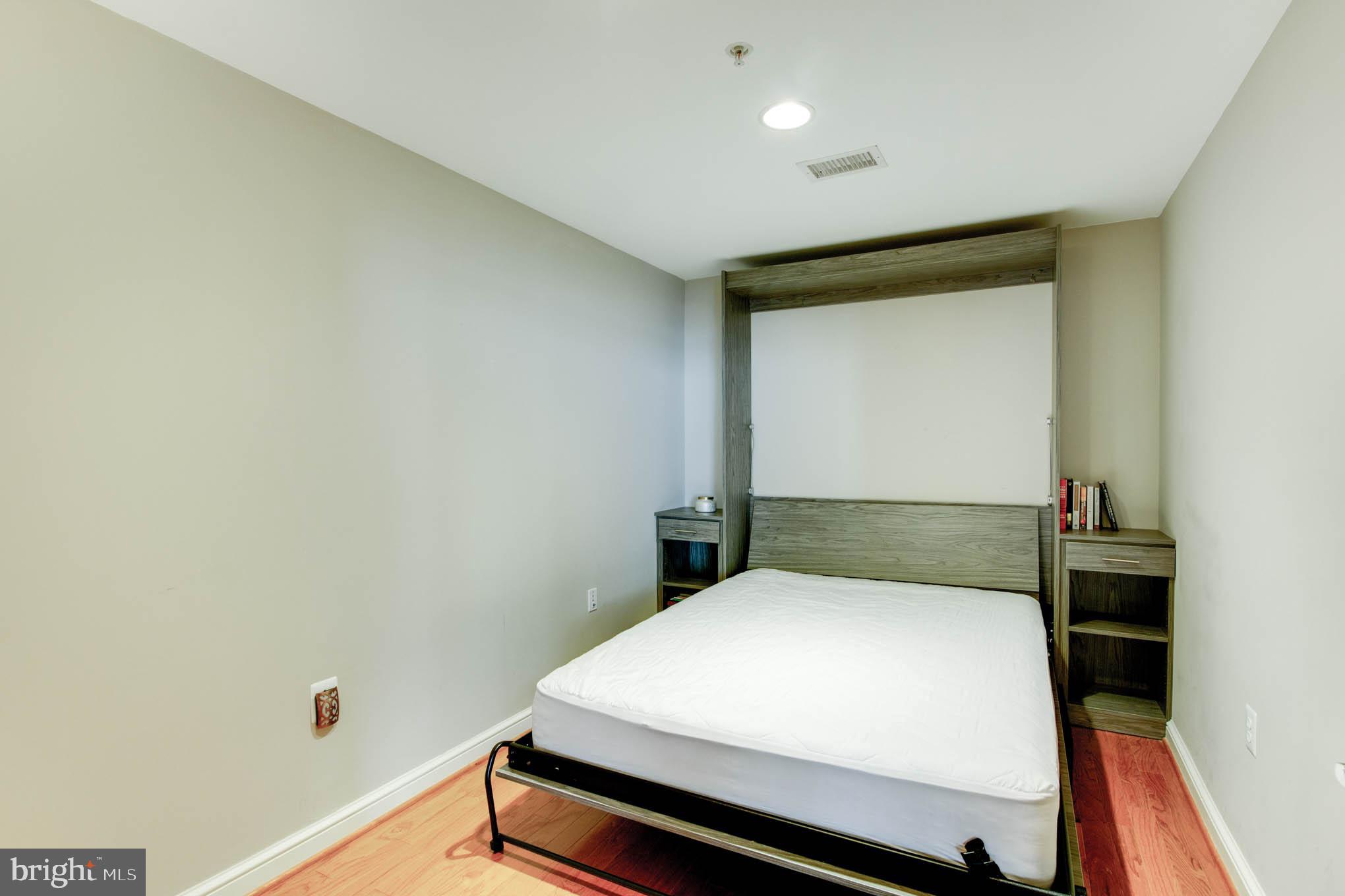 11990 Market Street, Unit 1301 Reston, VA 20190 - Photo 23 of 83 Library