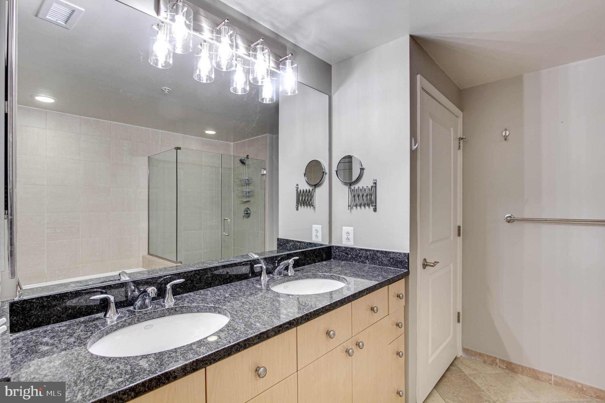 11990 Market Street, Unit 1301 Reston, VA 20190 - Photo 9 of 83 Bath Full