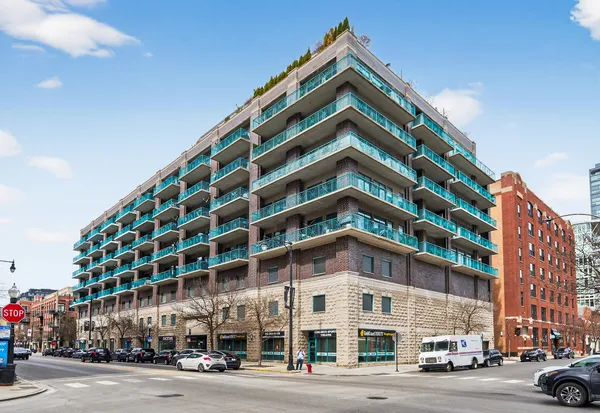 $325,000 | 910 West Madison Street, Unit 605, Chicago, IL 60607