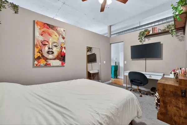 $325,000 | 910 West Madison Street, Unit 605, Chicago, IL 60607
