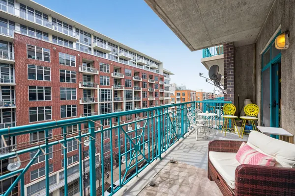 $325,000 | 910 West Madison Street, Unit 605, Chicago, IL 60607