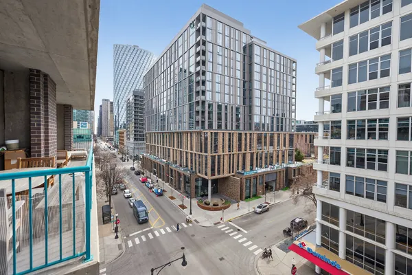 $325,000 | 910 West Madison Street, Unit 605, Chicago, IL 60607