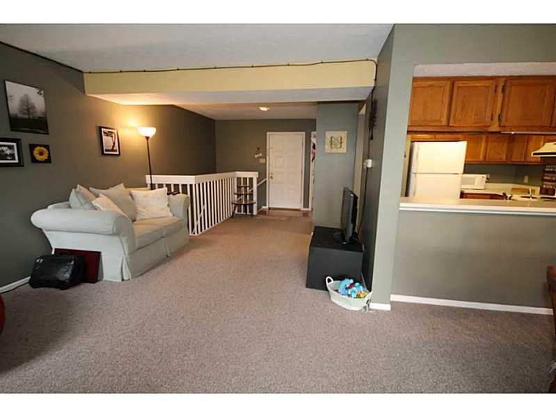 90 Lookout Ridge Drive, Unit 103 Columbus, IN 47201 - Photo 5 of 18 Gallery Image 5
