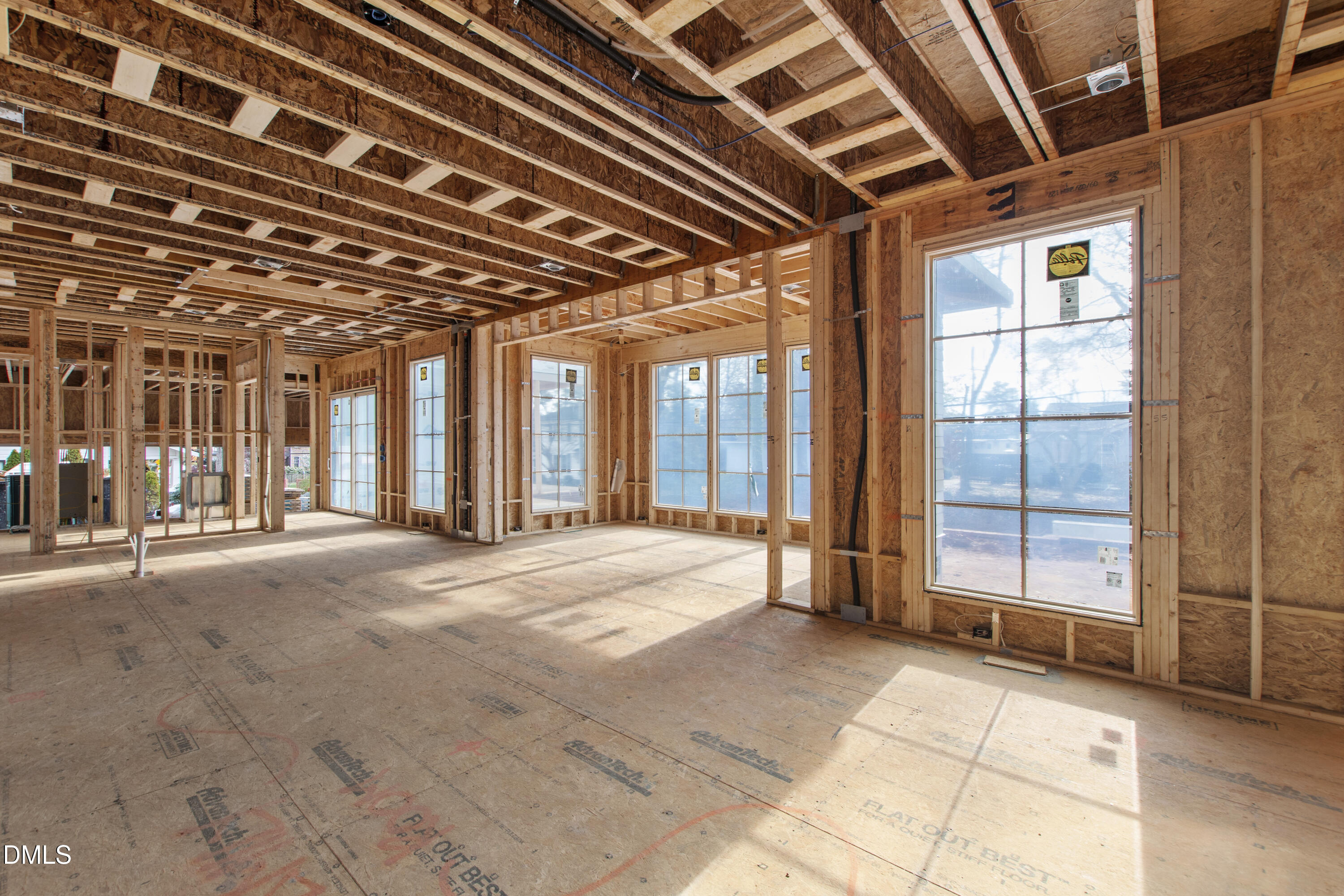 1500 Scales Street Raleigh, NC 27608 - Photo 24 of 63 1500 Scales St Family & Dining Room 1