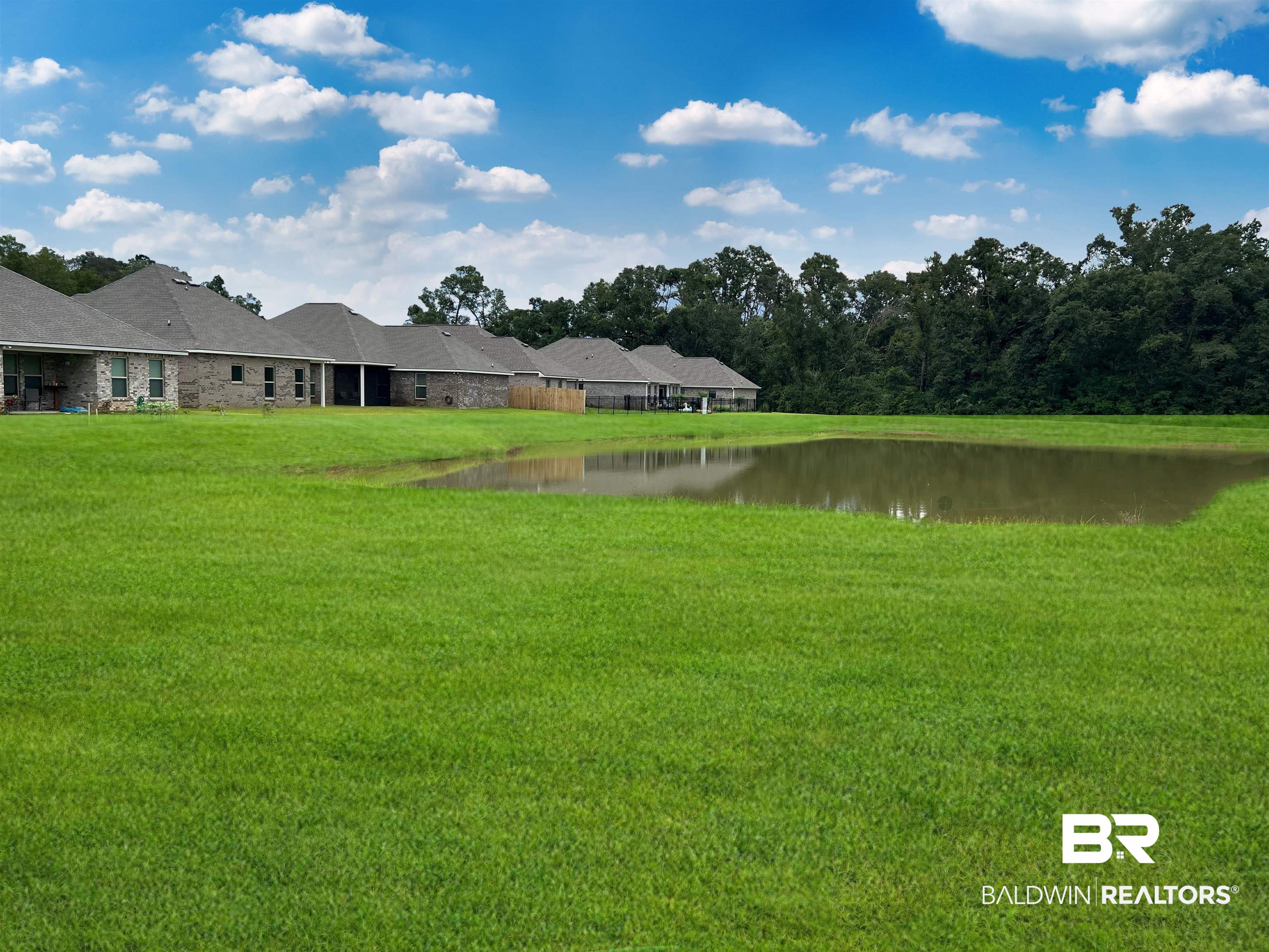 942 Gibson Court Foley, AL 36535 - Photo 2 of 8
