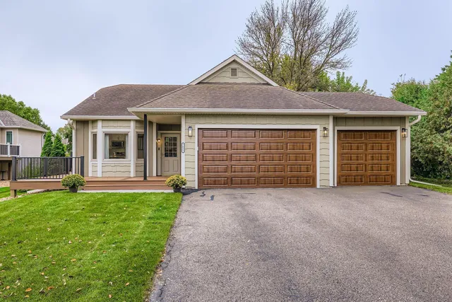 $449,900 | 7611 Hilo Lane North, Forest Lake, MN 55025