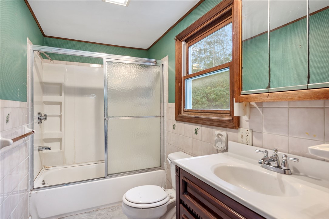 210 John Dyer Road Little Compton, RI 02837 - Photo 11 of 18