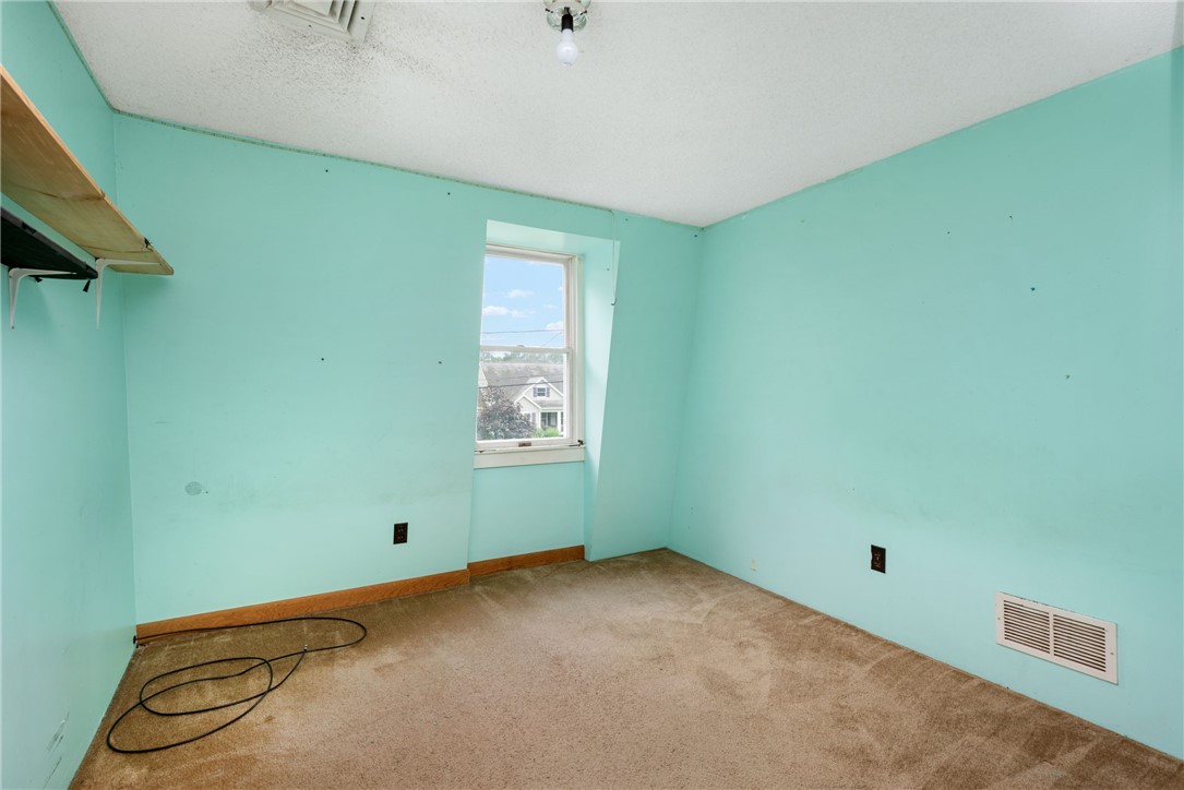 210 John Dyer Road Little Compton, RI 02837 - Photo 13 of 18