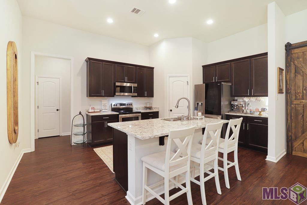 18199 Terraceside Drive Prairieville, LA 70769 - Photo 7 of 25