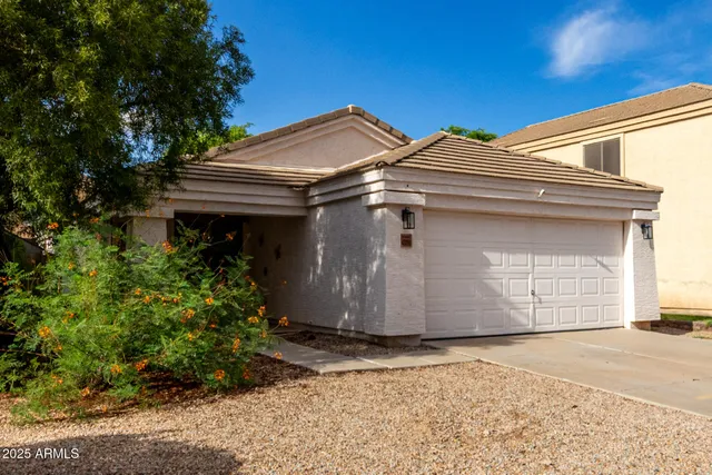 a view of outdoor space and garage