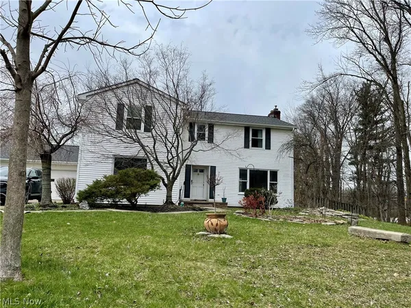 $300,000 | 333 Parkway Drive, Berea, OH 44017