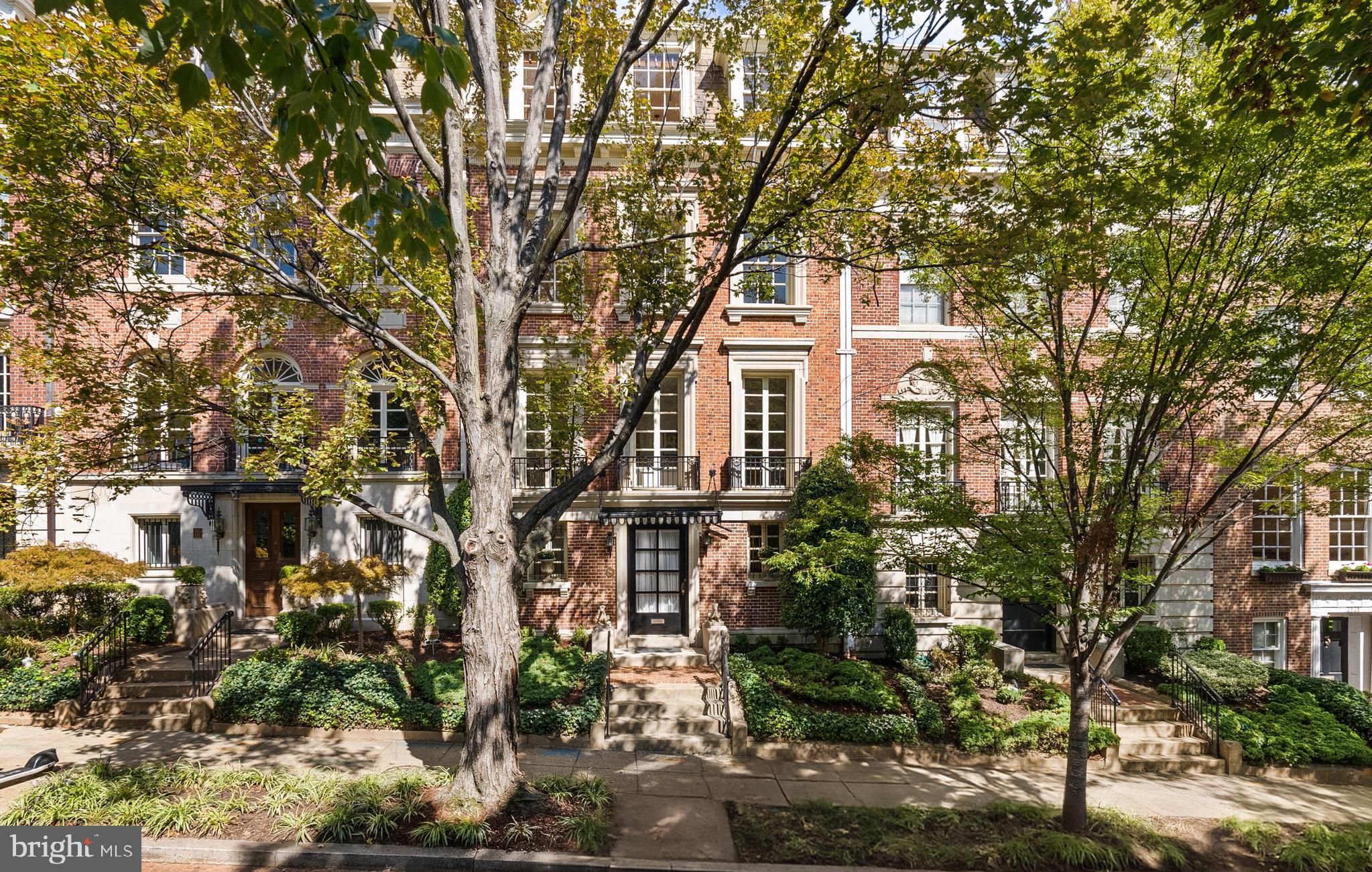 2125 Bancroft Place Northwest Washington, DC 20008 - Photo 46 of 48 front view of a house with a tree
