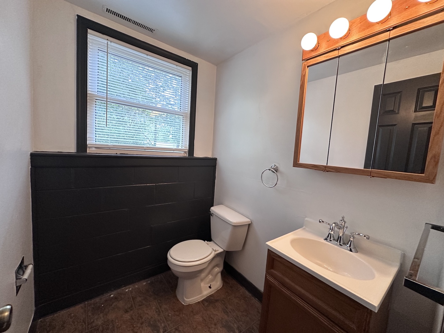 909 Sunset Ridge Danville, IL 61832 - Photo 16 of 20 Gallery Image 16