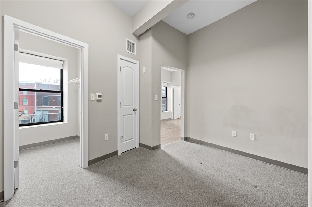 5-7 Pleasant Street, Unit 401 Worcester, MA 01609 - Photo 7 of 11