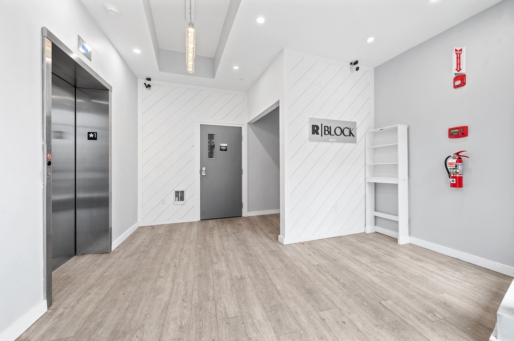 5-7 Pleasant Street, Unit 401 Worcester, MA 01609 - Photo 10 of 11