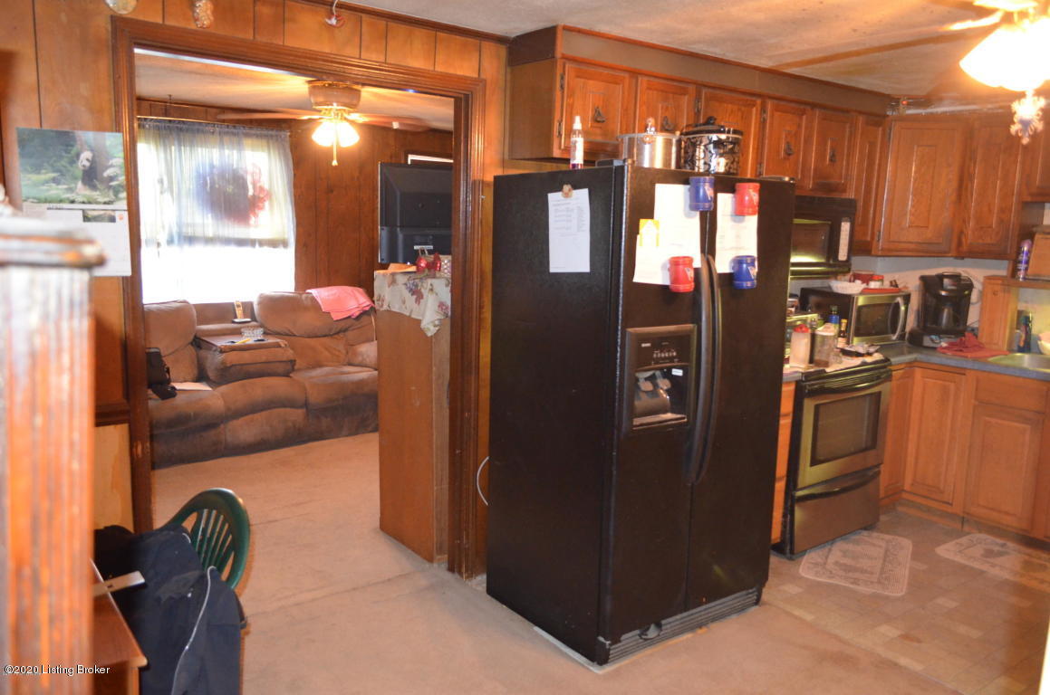 102 Greenbriar Road Milton, KY 40045 - Photo 7 of 27 Kitchen