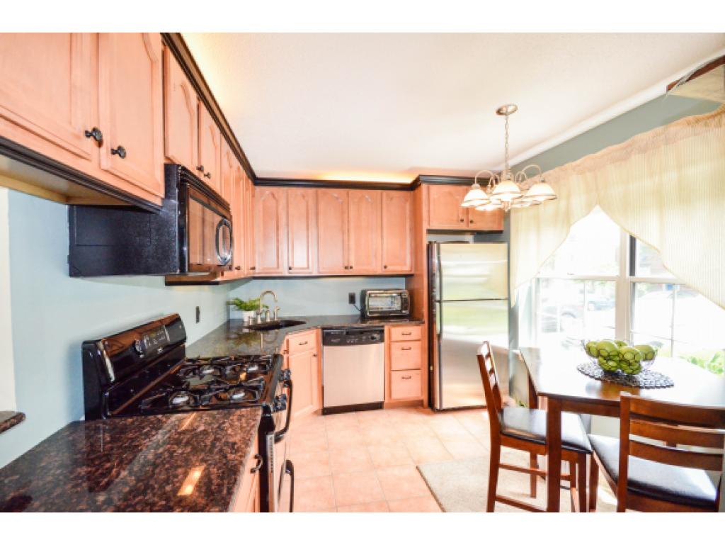 110 Middlesex Road, Unit 110 Merrimack, NH 03054 - Photo 2 of 21