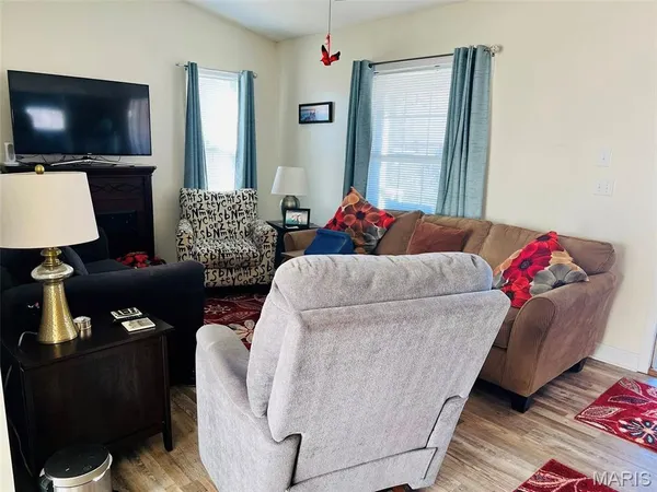 $310,000 | 721 Ridge Street, Unit 1 2 & 3, Shelbina, MO 63468