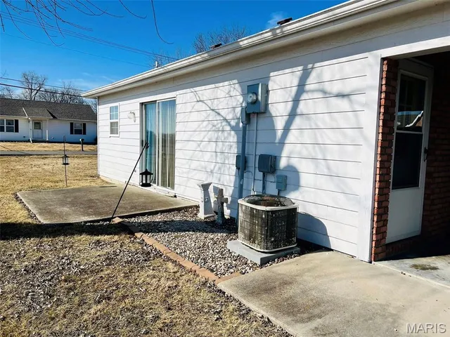 $310,000 | 721 Ridge Street, Unit 1 2 & 3, Shelbina, MO 63468
