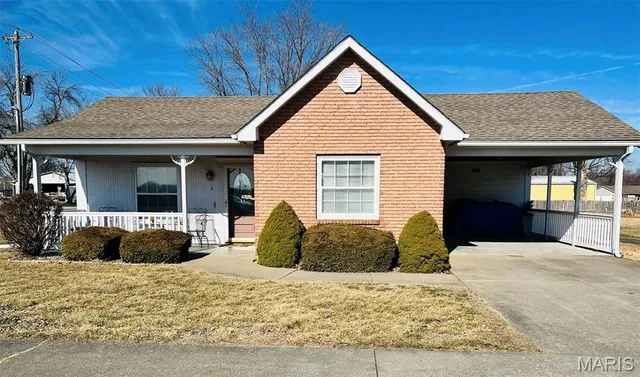 $310,000 | 721 Ridge Street, Unit 1 2 & 3, Shelbina, MO 63468