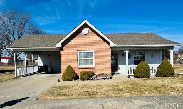 $310,000 | 721 Ridge Street, Unit 1 2 & 3, Shelbina, MO 63468