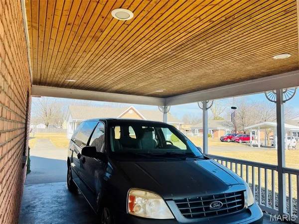 $310,000 | 721 Ridge Street, Unit 1 2 & 3, Shelbina, MO 63468