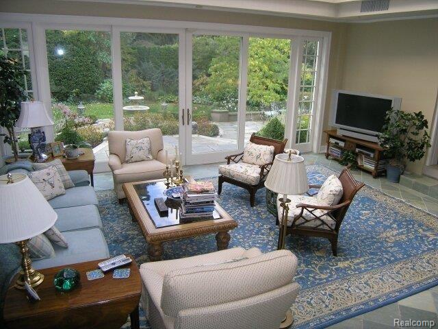235 Touraine Road Grosse Pointe, MI 48236 - Photo 8 of 19 Solarium