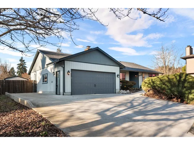 $470,000 | 18320 Chris Court, Gladstone, OR 97027