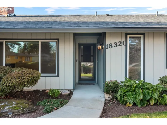 $470,000 | 18320 Chris Court, Gladstone, OR 97027