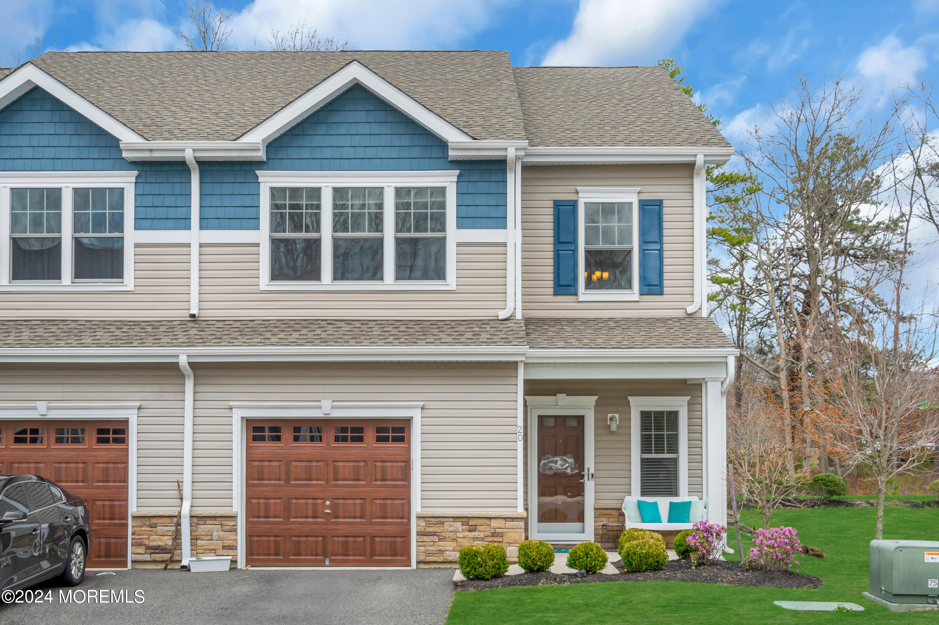 20 Rockingham Way Manchester Township, NJ 08759 - Photo 1 of 40 a front view of a house with garden