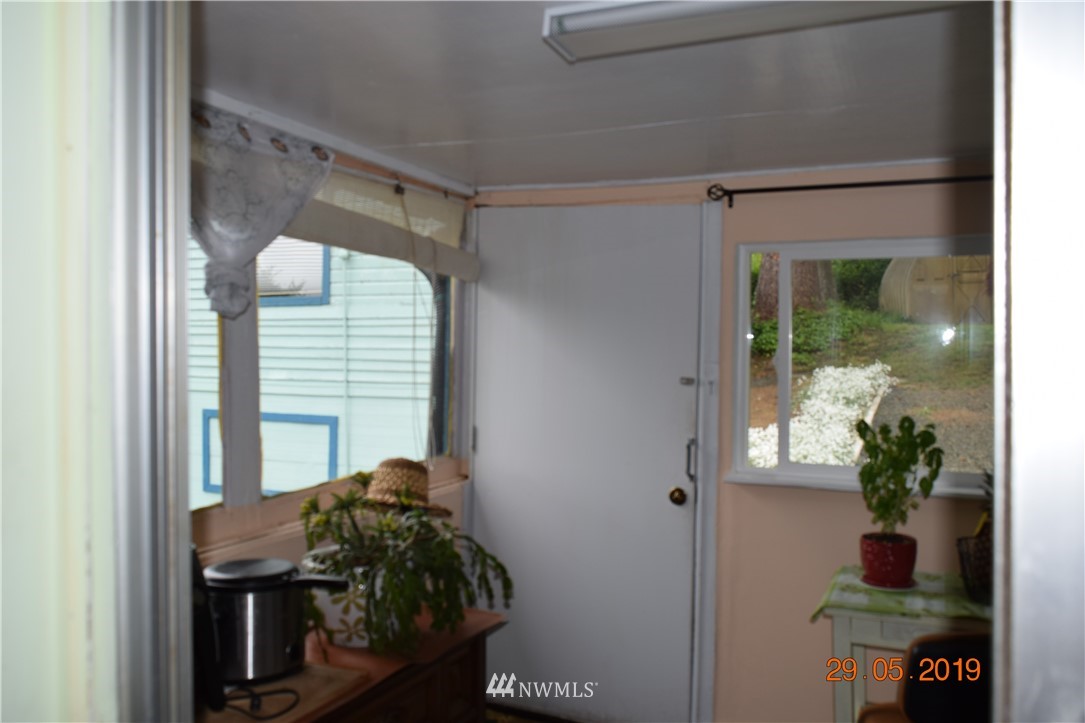 337 Monohon Landing Road Raymond, WA 98577 - Photo 12 of 22 Gallery Image 12