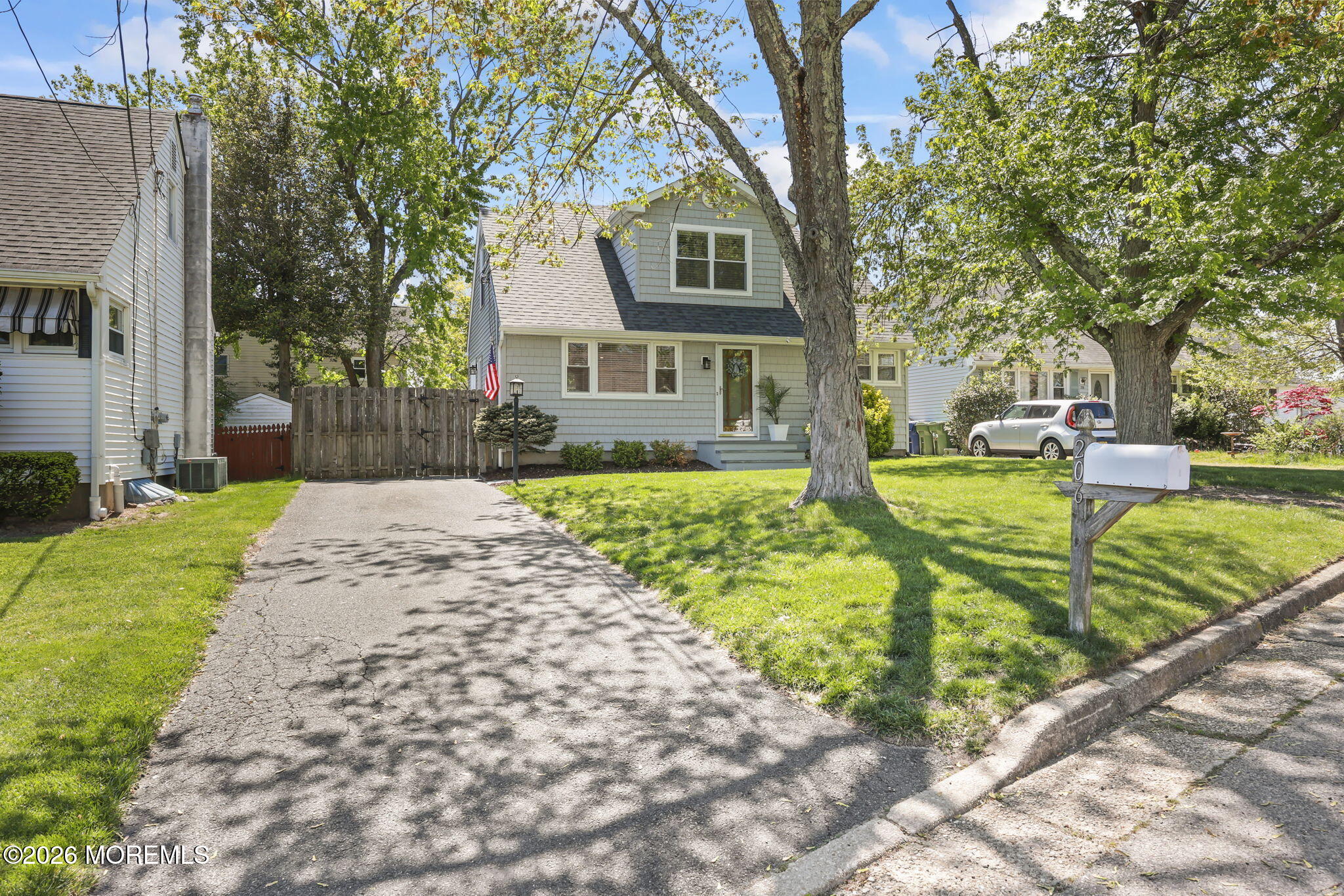 206 Milford Road Neptune Township, NJ 07753 - Photo 32 of 48 31-web-or-mls-LPM_9508