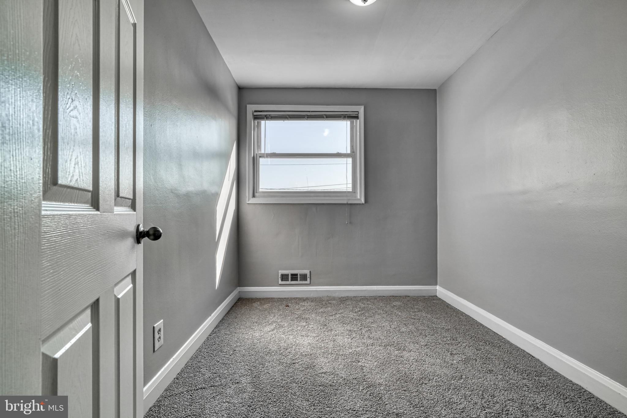 7847 Harold Road Dundalk, MD 21222 - Photo 27 of 41 Bedroom 3