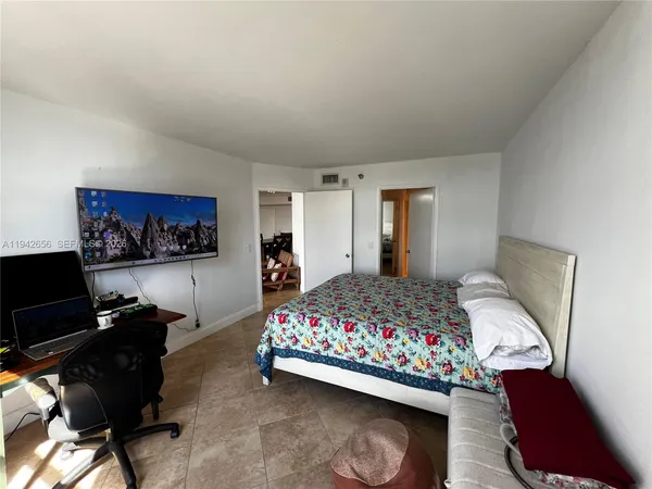 a view of walk in closet