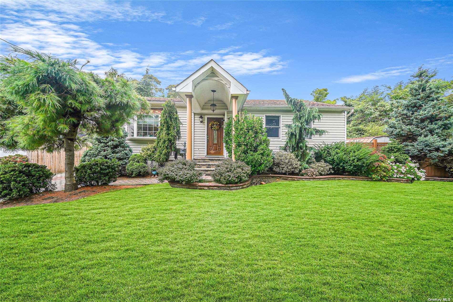 205 Tremont Road Lindenhurst, NY 11757 - Photo 1 of 1 Gallery Image 1