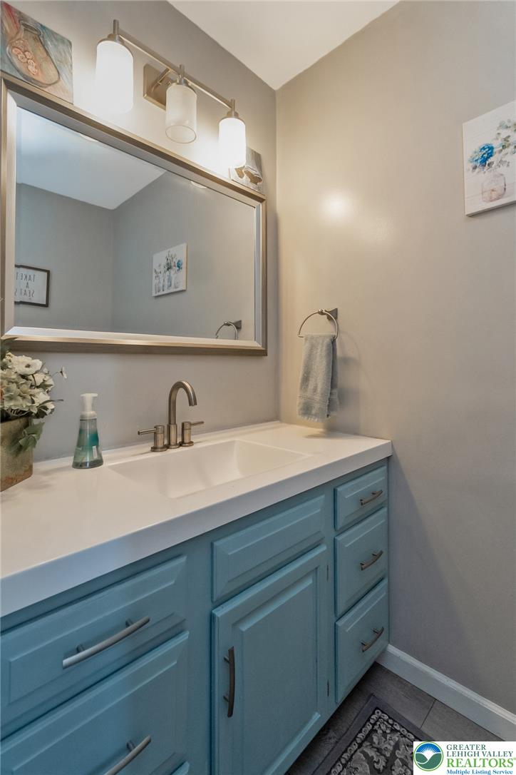 9461 Red Road Kempton, PA 19529 - Photo 21 of 55 Half bath on first floor