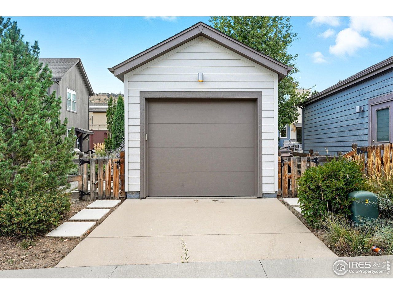 4740 8th Street Boulder, CO 80304 - Photo 44 of 50 a front view of house with yard