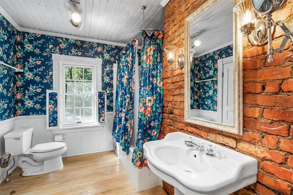 4104 Ben Miller Road Gibsonia, PA 15044 - Photo 20 of 38 a bathroom with a sink and a mirror