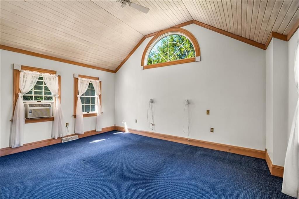 4104 Ben Miller Road Gibsonia, PA 15044 - Photo 22 of 38 an empty room with window