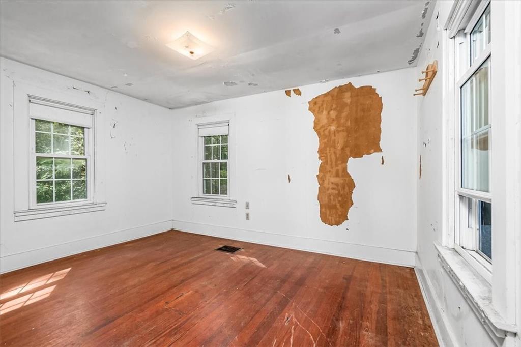 4104 Ben Miller Road Gibsonia, PA 15044 - Photo 28 of 38 wooden floor in an empty room with a window