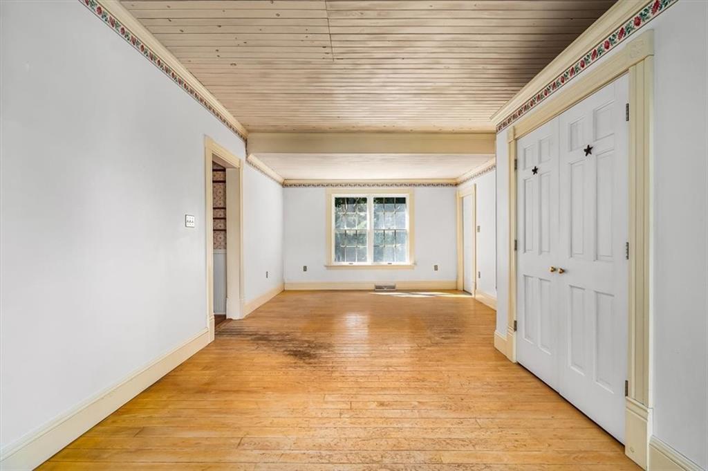 4104 Ben Miller Road Gibsonia, PA 15044 - Photo 6 of 38 a view of an empty room