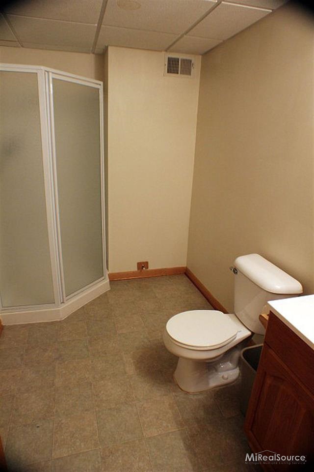 1142 Ridgeway Drive Rochester, MI 48307 - Photo 24 of 30 31178303-23.JPG