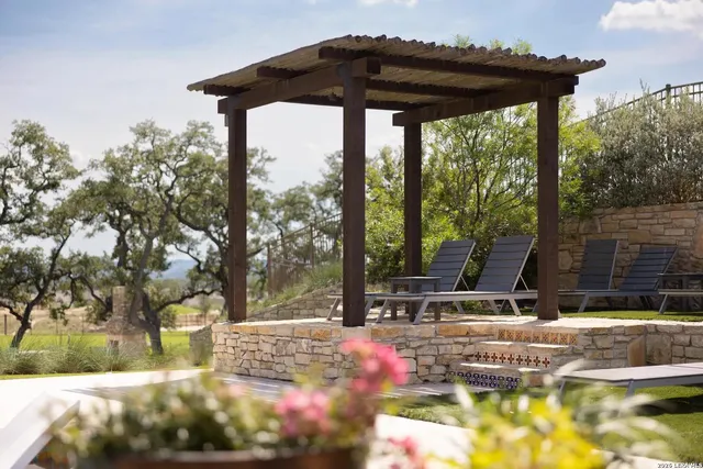 $824,900 | 217 Dulce Vista, Boerne, TX 78006